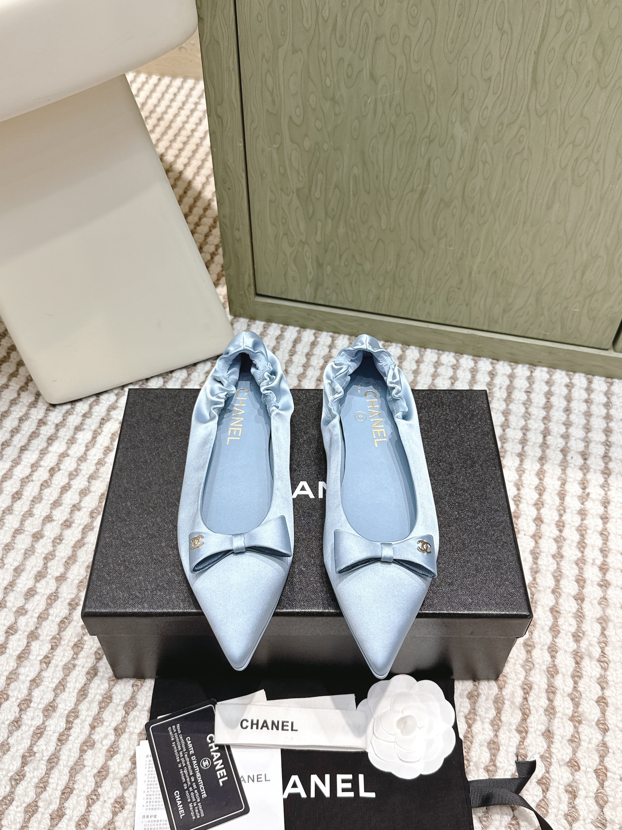 CHANEL 25S MARY JANE BALLET FLATS IN BLUE SILK SATIN