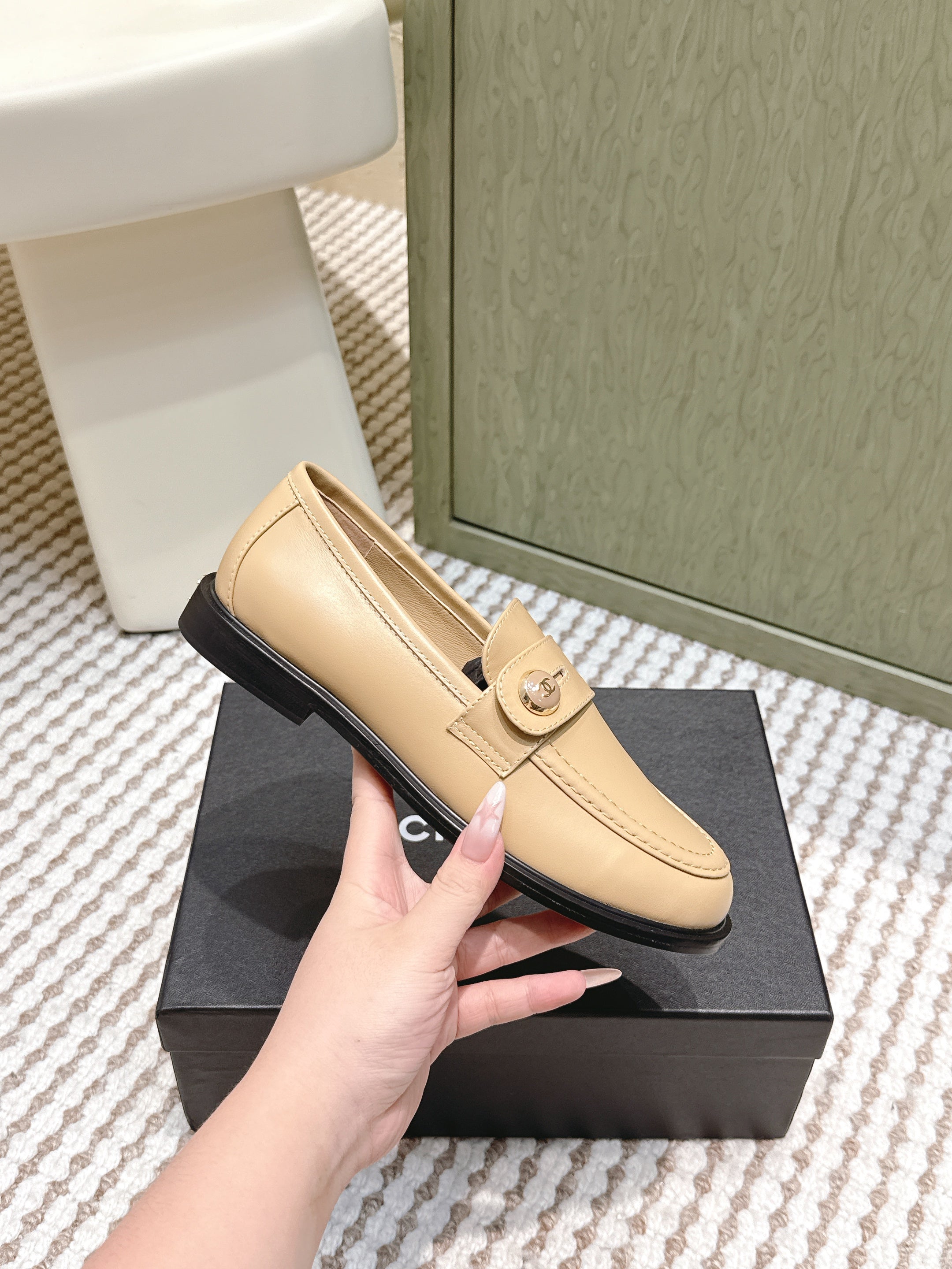 CHANEL 25S GODDESS FLAT LOAFERS IN WARM BEIGE CALFSKIN GOLD HARDWARE