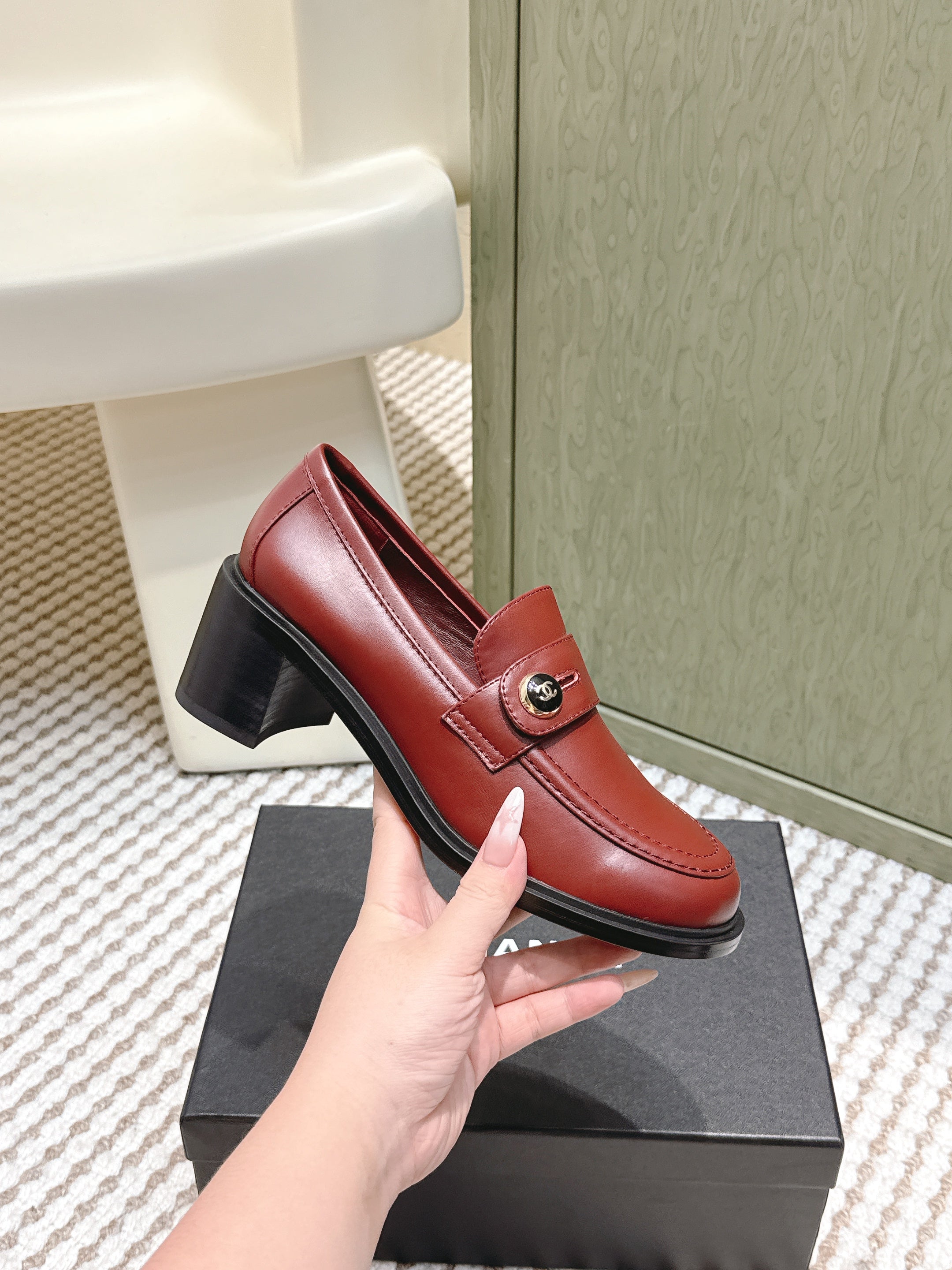 CHANEL 25S GODDESS MOCCASIN LOAFERS 65MM IN DARK RED CALFSKIN GOLD HARDWARE