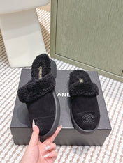 CHANEL 25S INDOOR SLIPPERS IN BLACK SUEDE FUR-LINED