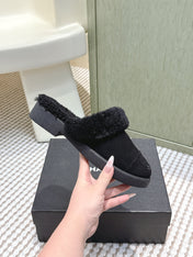 CHANEL 25S INDOOR SLIPPERS IN BLACK SUEDE FUR-LINED