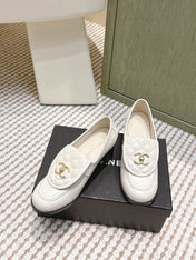CHANEL 25S LOAFERS MOCCASIN 65MM IN WHITE CALFSKIN GOLD HARDWARE