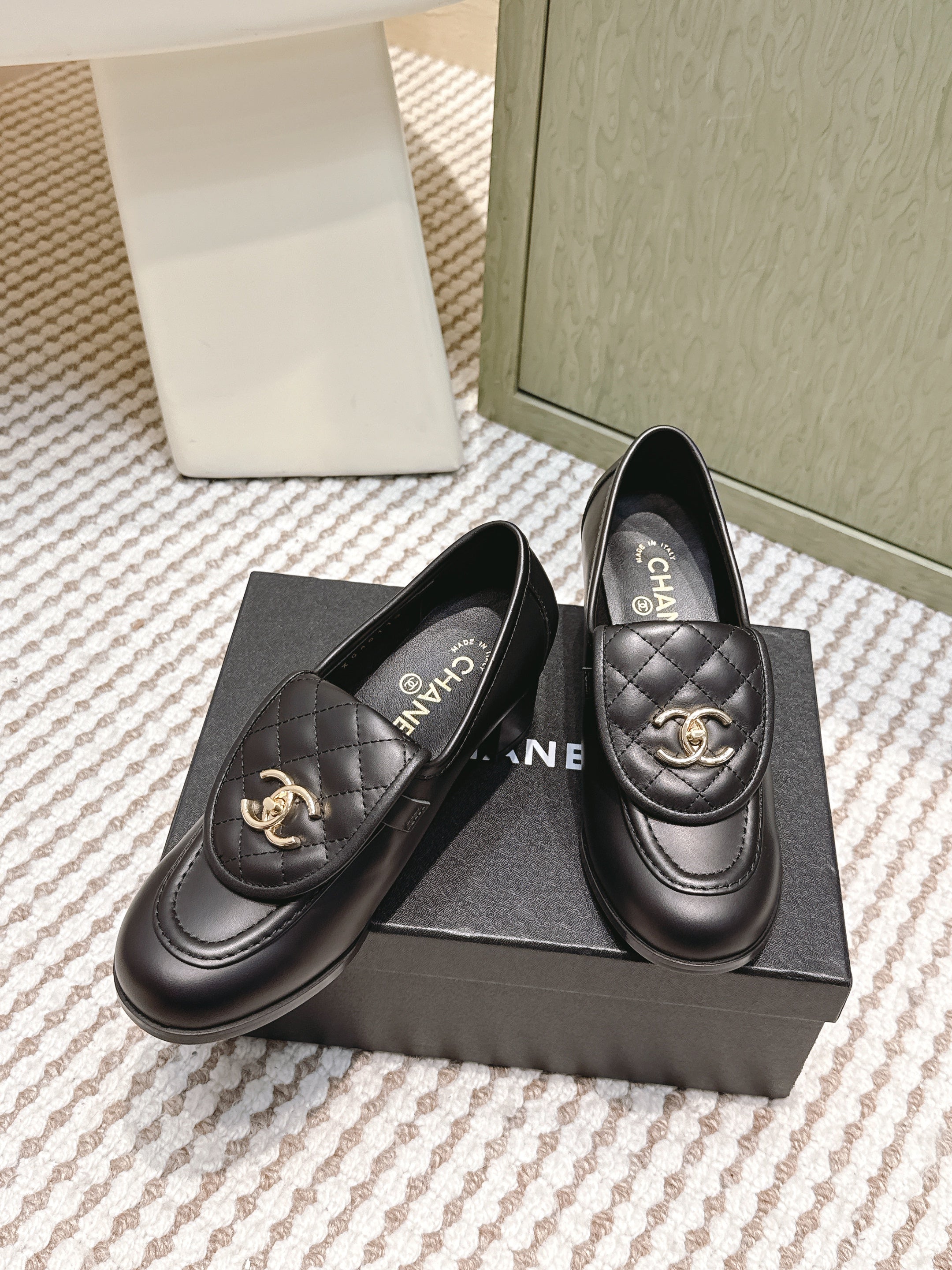 CHANEL 25S LOAFERS MOCCASIN 65MM IN BLACK CALFSKIN GOLD HARDWARE