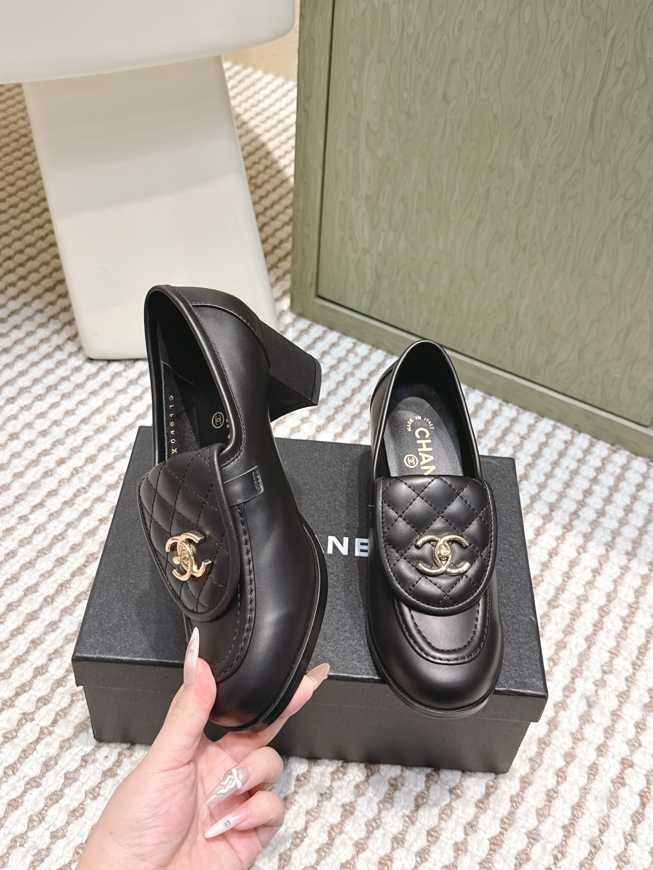 CHANEL 25S LOAFERS MOCCASIN 65MM IN BLACK CALFSKIN GOLD HARDWARE