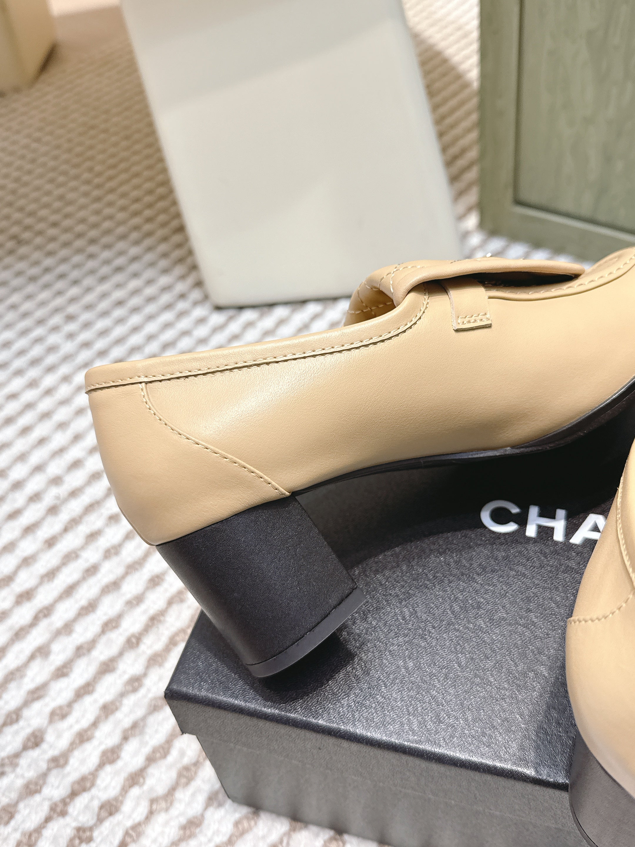 CHANEL 25S LOAFERS MOCCASIN 65MM IN WARM BEIGE CALFSKIN GOLD HARDWARE