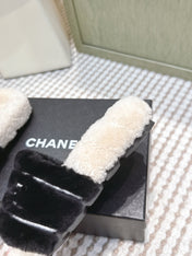 CHANEL 25S FLUFFY SLIDERS IN BEIGE AND BLACK