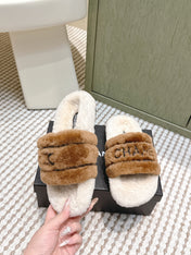 CHANEL 25S FLUFFY SLIDERS IN BEIGE AND CARAMEL