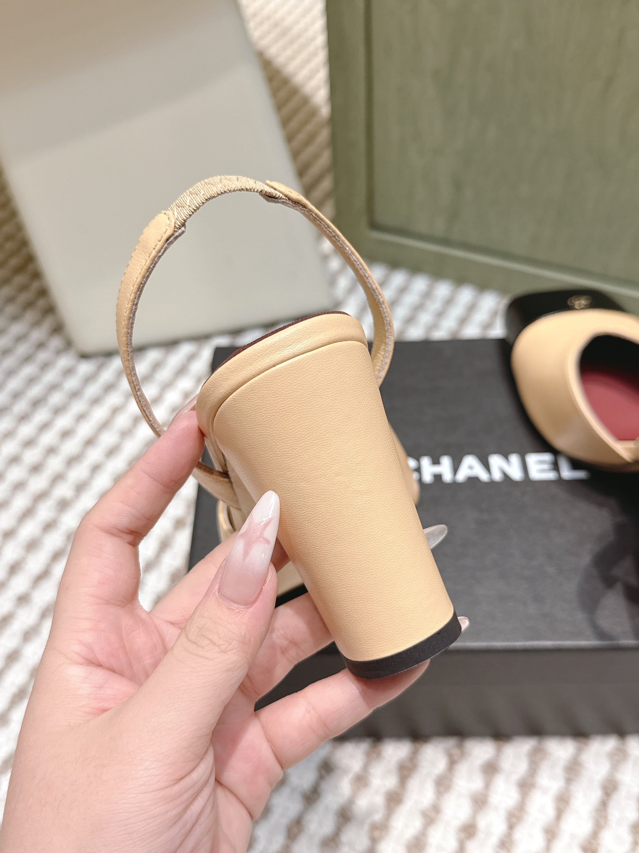 CHANEL 25S HIGH-HEELED SQUARE-TOE SLINGBACK 90MM IN DARK BEIGE AND BLACK CALFSKIN