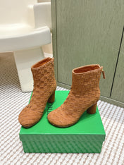 BOTTEGA VENETA 26S INTRECCIATO BOOTS 70 MM IN BROWN SUEDE