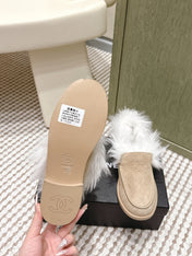 CHANEL 25S LOAFERS MOCCASIN IN BEIGE SUEDE WITH WHITE MINK FUR LINING