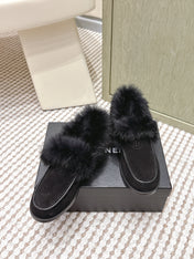 CHANEL 25S LOAFERS MOCCASIN IN BLACK SUEDE WITH MINK FUR LINING
