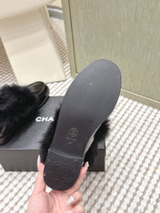 CHANEL 25S LOAFERS MOCCASIN IN BLACK GLOSSY CALFSKIN WITH MINK FUR LINING