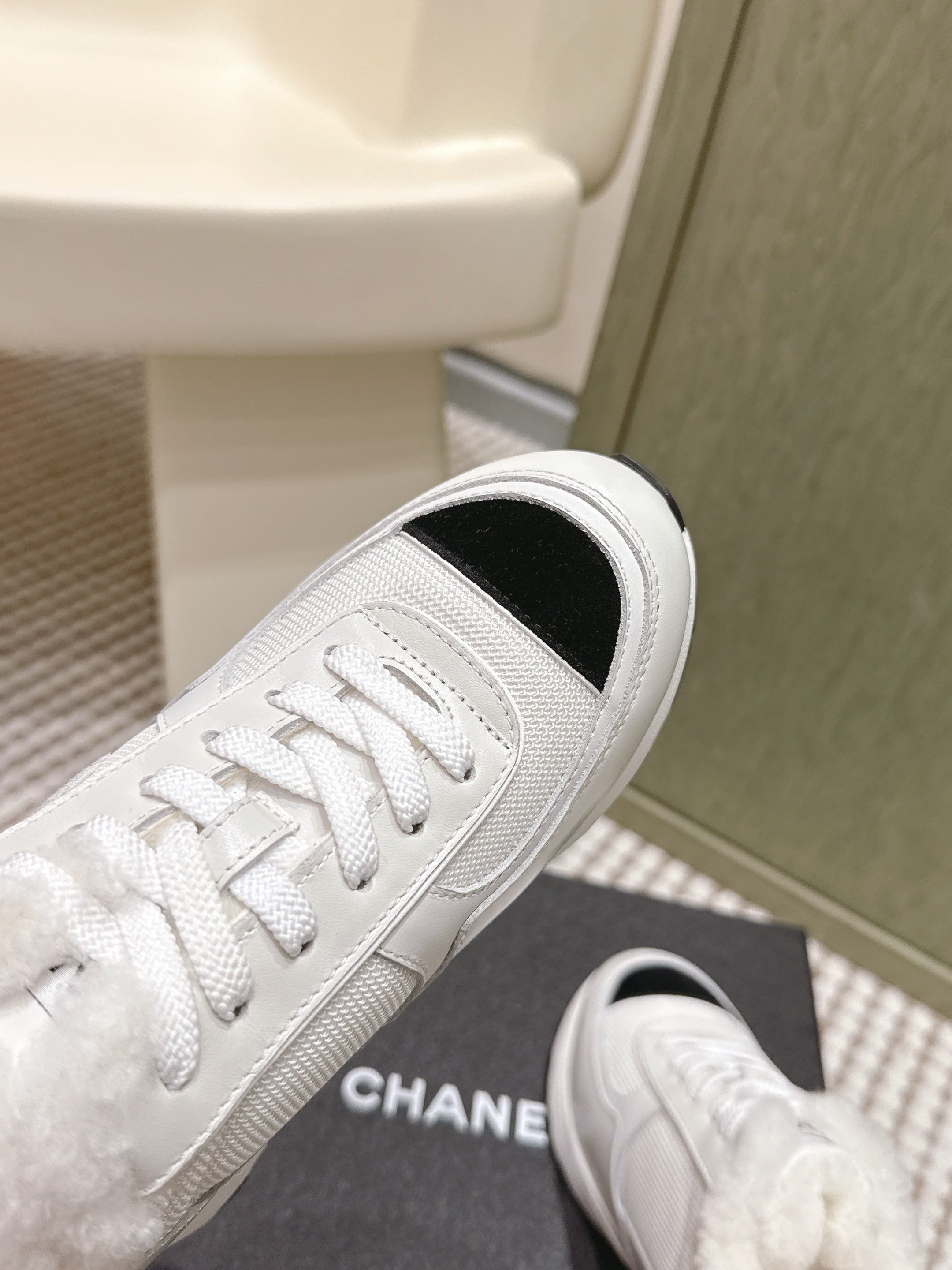 CHANEL 25S SNEAKERS IN WHITE SYNTHETIC FABRIC AND CALFSKIN BLACK SUEDE