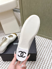 CHANEL 25S MARY JANE FLAT IN WHITE LAMBSKIN WITH YELLOW CAP TOE GOLD HARDWARE
