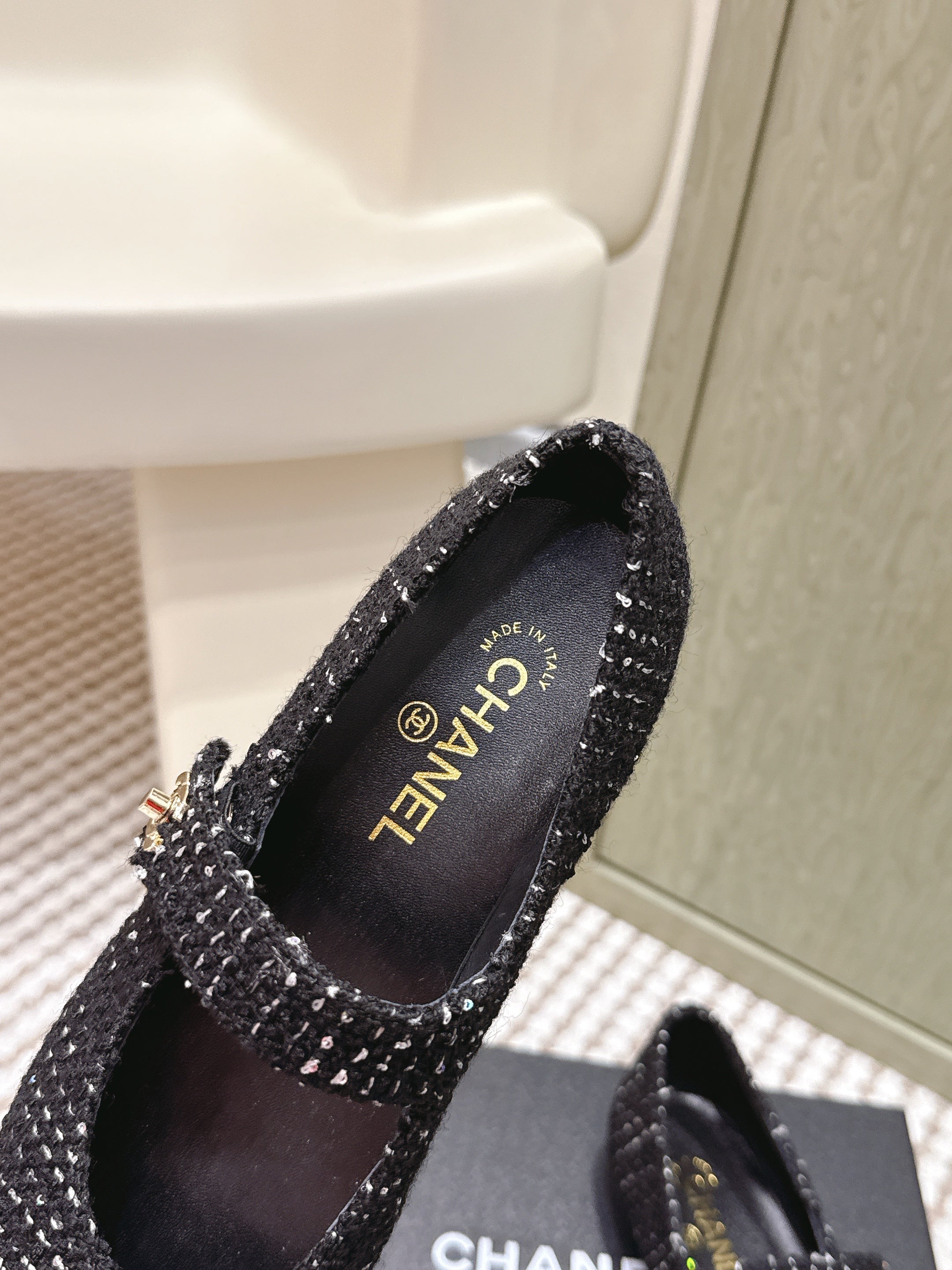 CHANEL 25S MARY JANE FLAT IN BLACK TWEED WITH CAP TOE GOLD HARDWARE