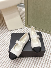 CHANEL 25S MARY JANE FLAT IN WHITE TWEED WITH BLACK CAP TOE GOLD HARDWARE
