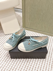 CHANEL 25S MOCCASINS IN LIGHT BLUISH-GRAY AND LIGHT GREY SUEDE