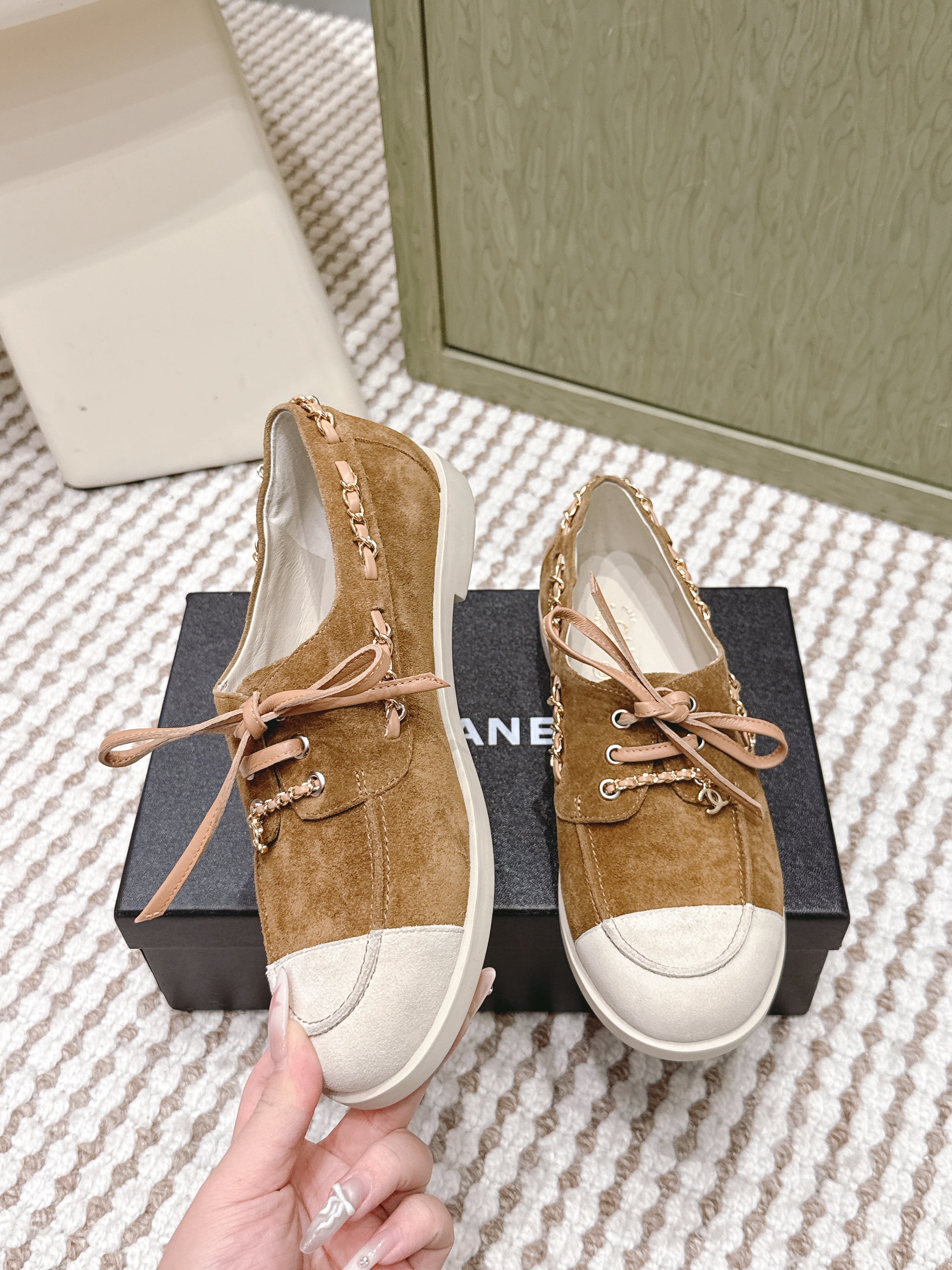 CHANEL 25S MOCCASINS IN BROWN AND LIGHT GREY SUEDE