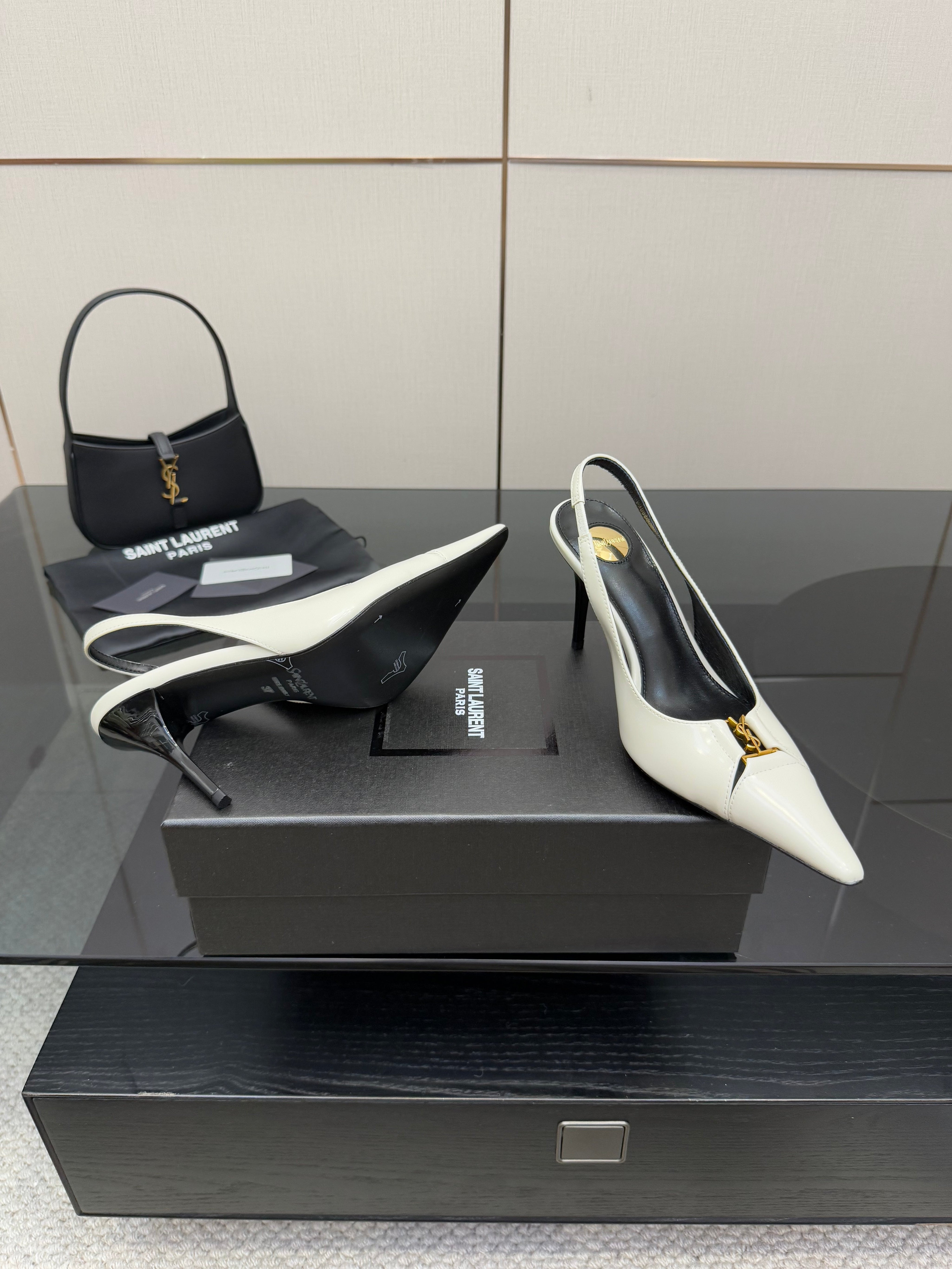 YSL 25S SLINGBACK HIGH HEELS 90 MM IN WHITE LAMBSKIN WITH GOLD HARDWARE STYLE 6