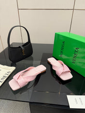 BOTTEGA VENETA 26S SANDALS IN LIGHT PINK CALFSKIN AND RAFFIA