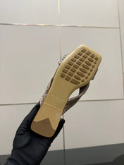 BOTTEGA VENETA 26S SANDALS IN DARK BROWN CALFSKIN AND RAFFIA