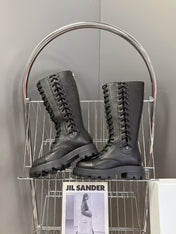 DIOR 25S D-ROAD BOOT IN BLACK GRAINED CALFSKIN