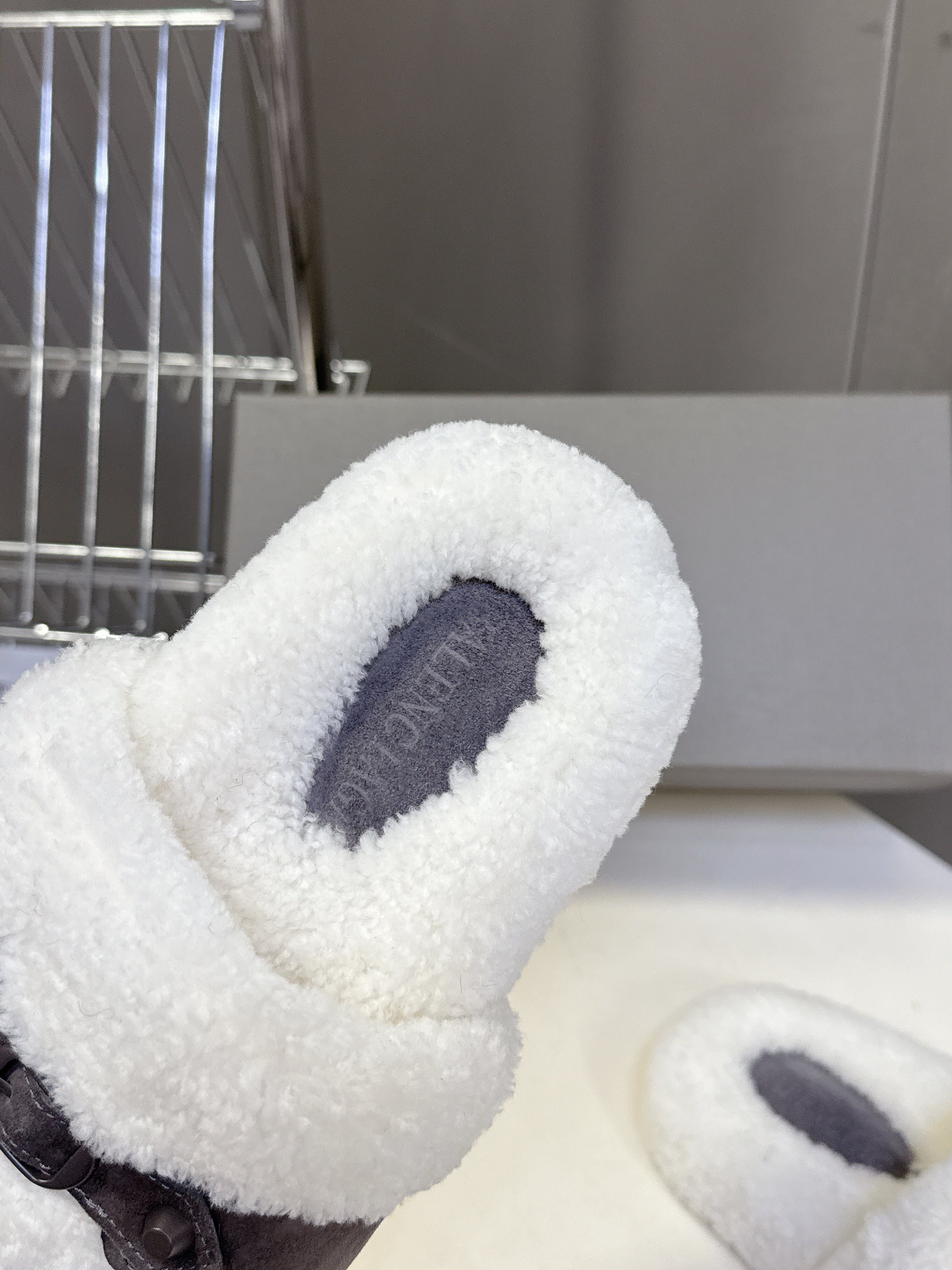 BALENCIAGA 25S SLIPPERS IN MUTED PURPLE GRAY SUEDE AND WHITE WOOL