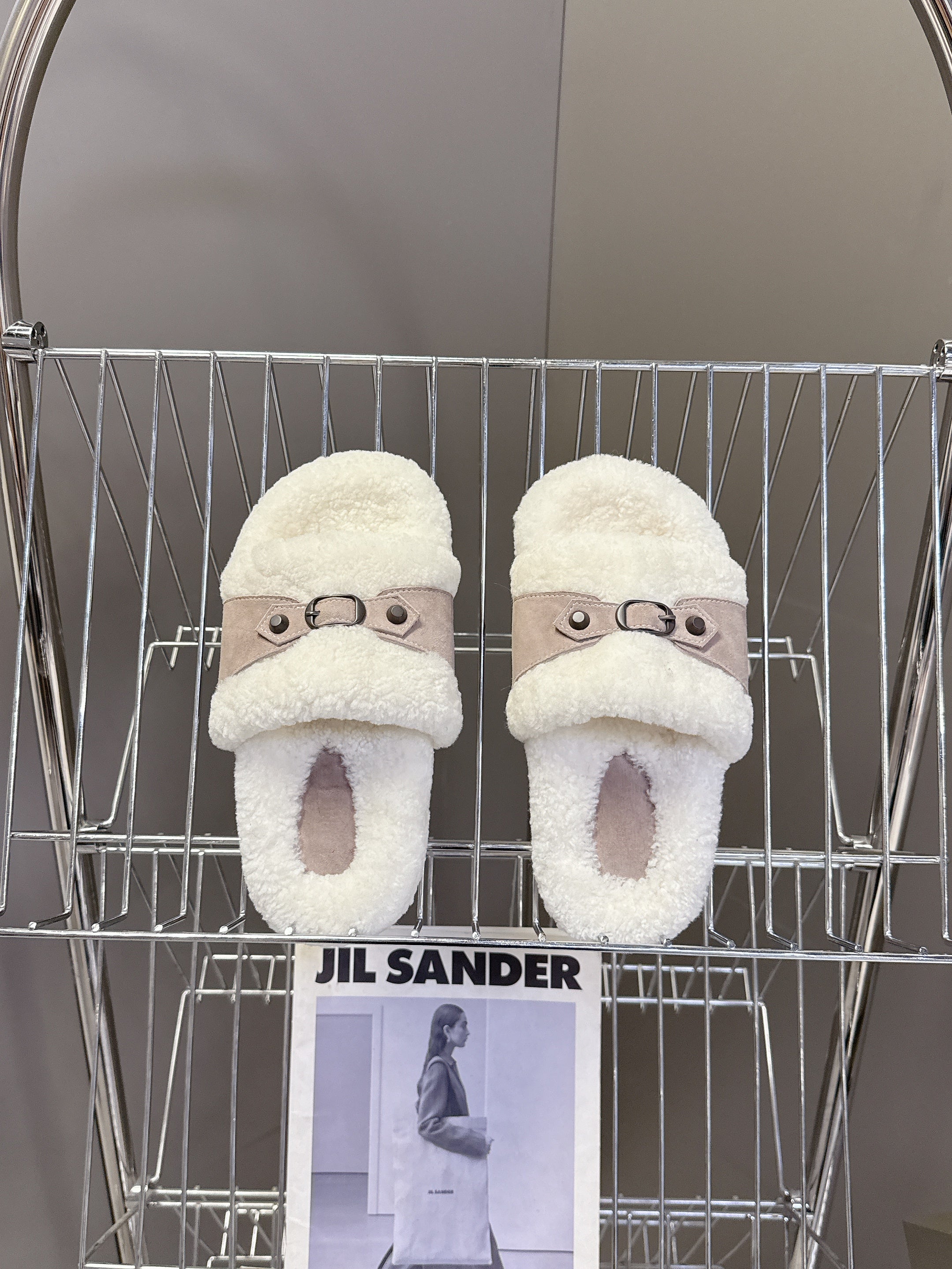 BALENCIAGA 25S SLIPPERS IN DUSTY PINK GRAY SUEDE AND WHITE WOOL