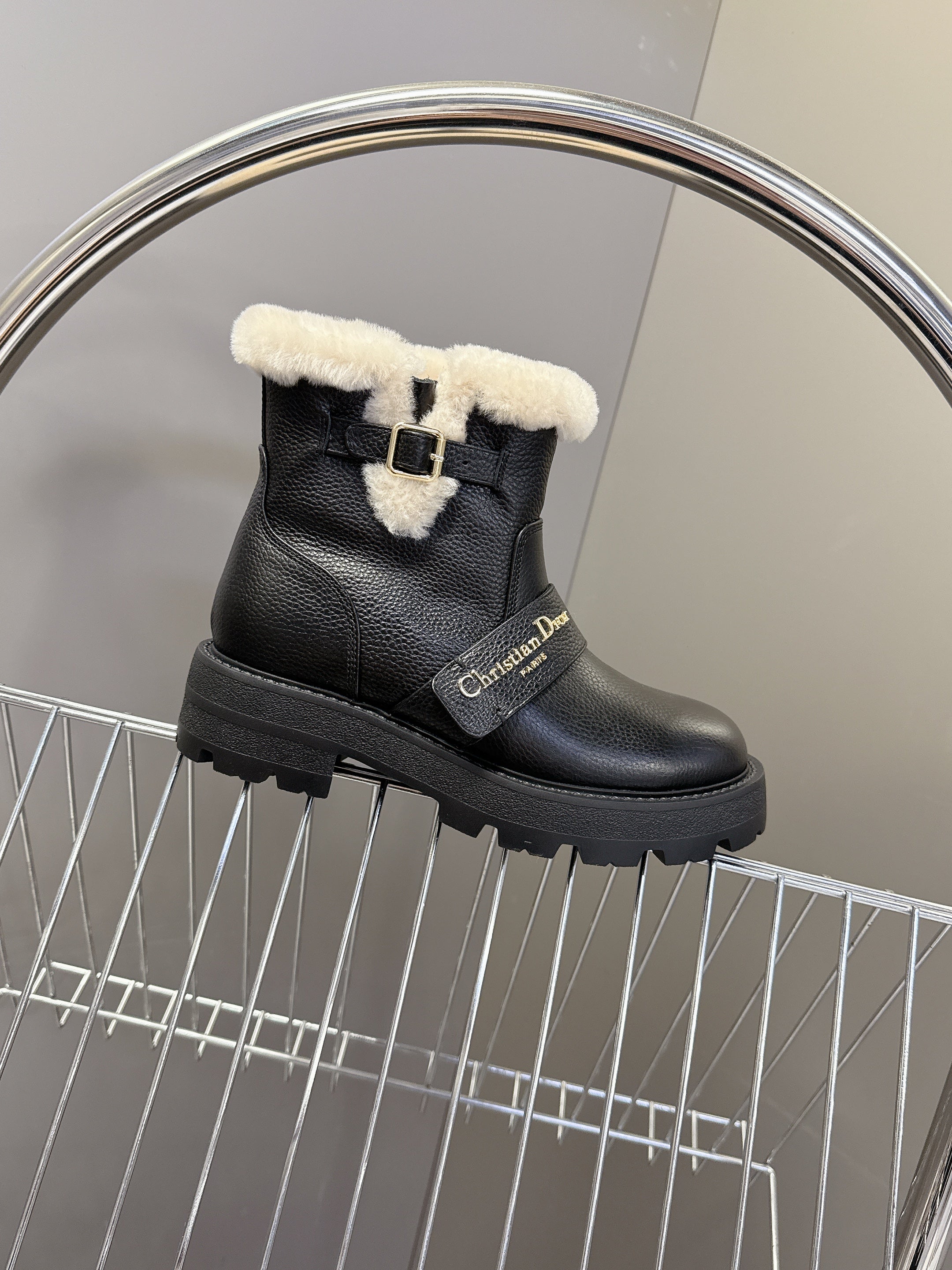 DIORALPS ANKLE BOOTS 25S IN BLACK LAMBSKIN AND BEIGE WOOL WITH SILVER HARDWARE