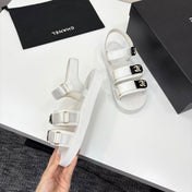 CC SANDAL 25S IN WHITE FABRIC WITH BLACK HARDWARE