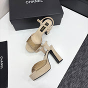 CC HEEL SANDAL 25S IN BEIGE SUEDE WITH CRYSTAL