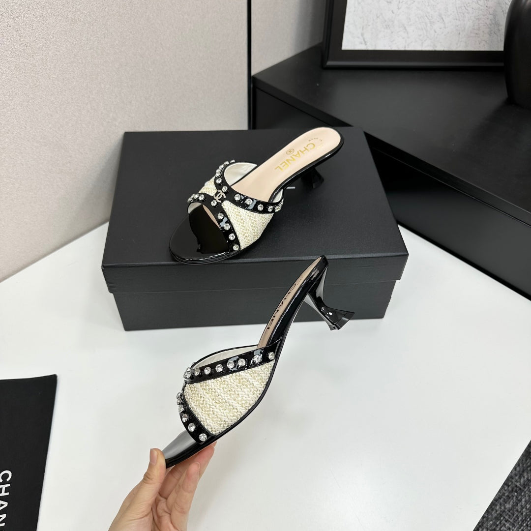 CC HIGH HEEL 25S 50 MM IN WHITE AND LIGHT BEIGE RAFFIA WITH CRYSTALS