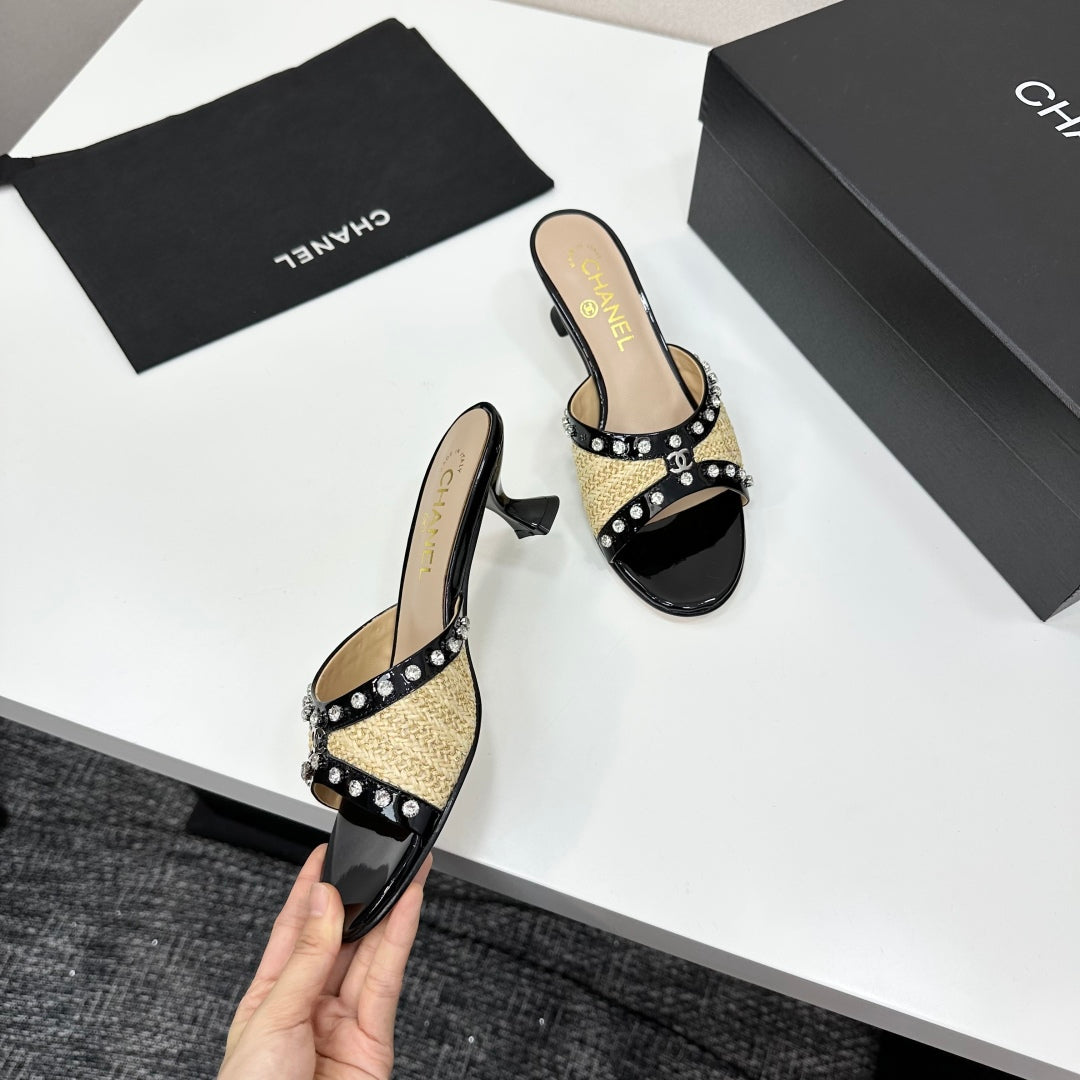 CC HIGH HEEL 25S 50 MM IN BEIGE RAFFIA AND BLACK CALFSKIN WITH CRYSTALS