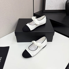 CC BALLET FLATS 25S IN WHITE AND BLACK FABRIC WITH BOW