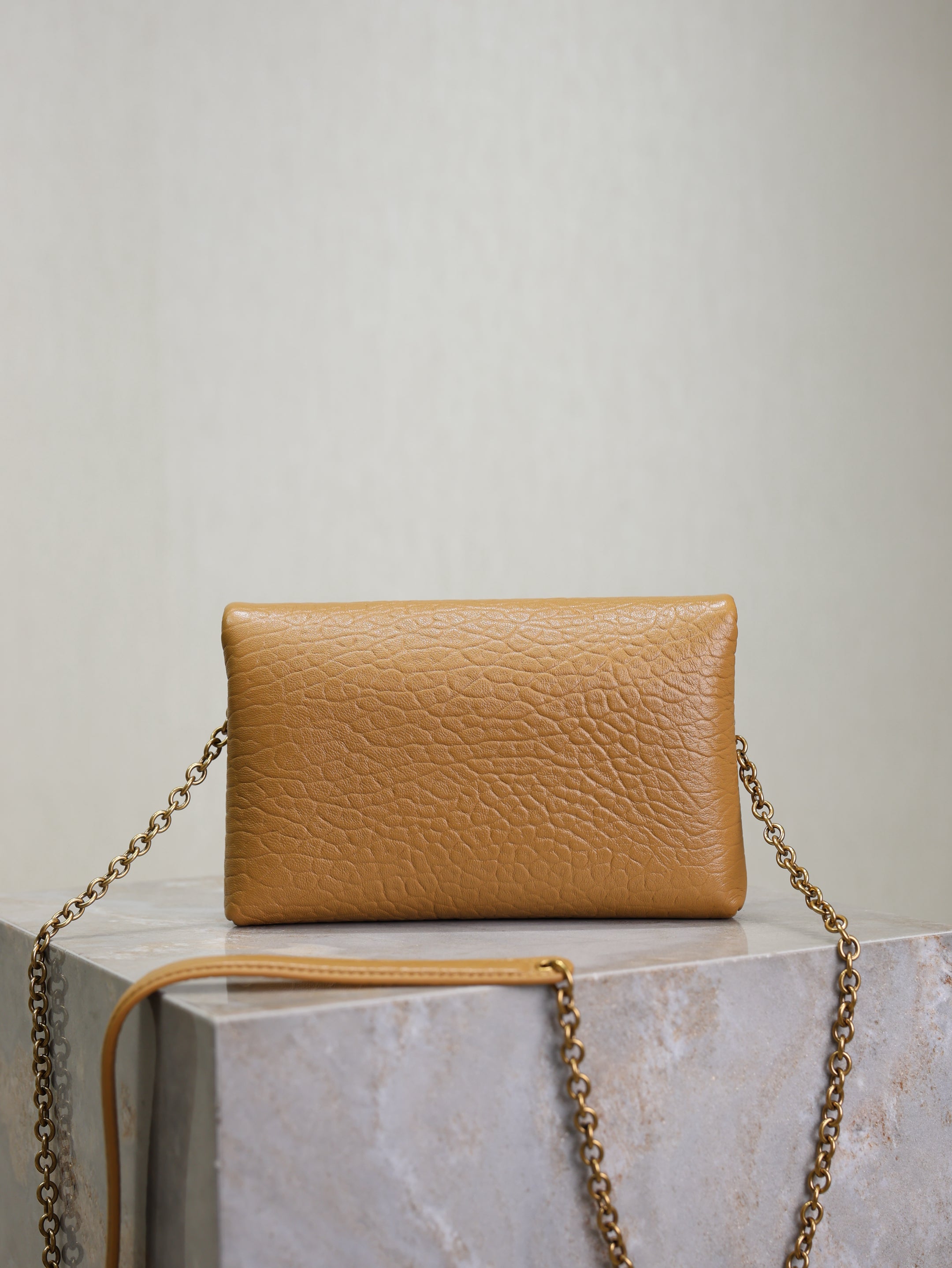 YSL 25S CALYPSO MINI 19 IN CARAMEL LAMBSKIN GOLD HARDWARE