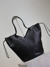 YSL 25S Y LARGE HOBO 50 IN BLACK CALFSKIN GOLD HARDWARE