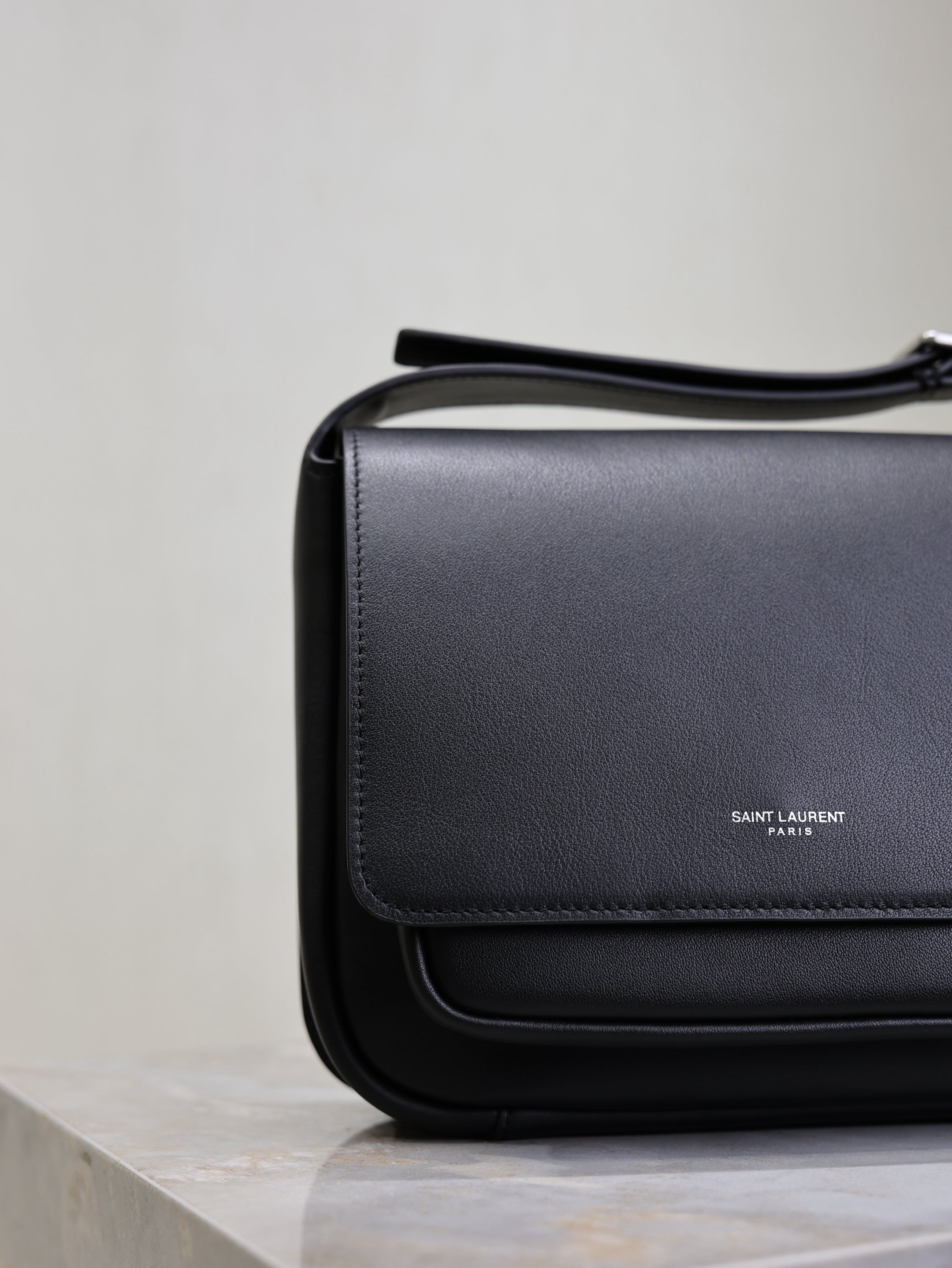 YSL 25S NIKI BABY 22 IN BLACK CALFSKIN