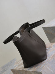 YSL 25S Y MAXI TOTE 50 IN MUTED CHARCOAL CALFSKIN GOLD HARDWARE