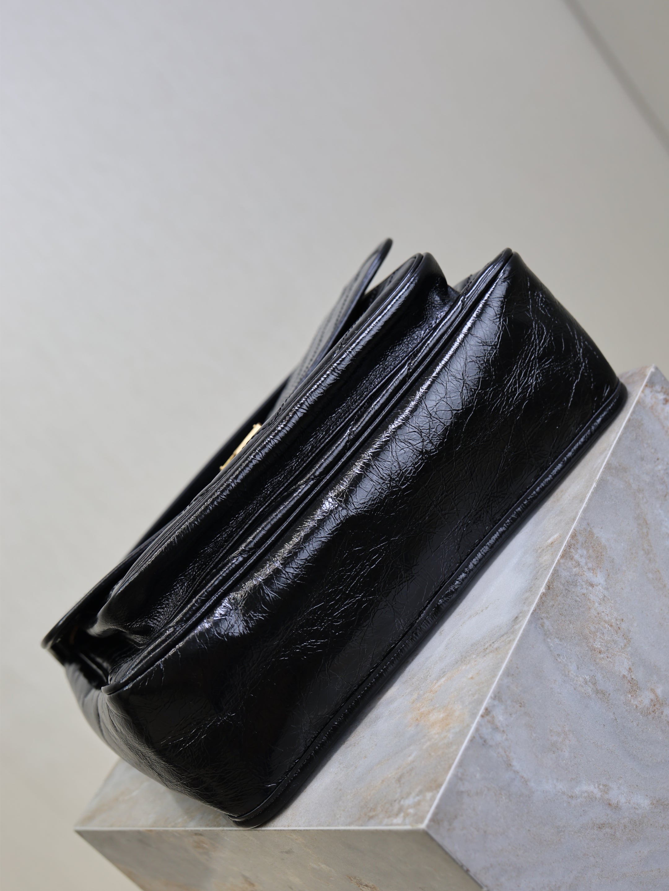 YSL 25S NIKI GM BAG 32 IN BLACK GLOSSY CALFSKIN GOLD HARDWRE