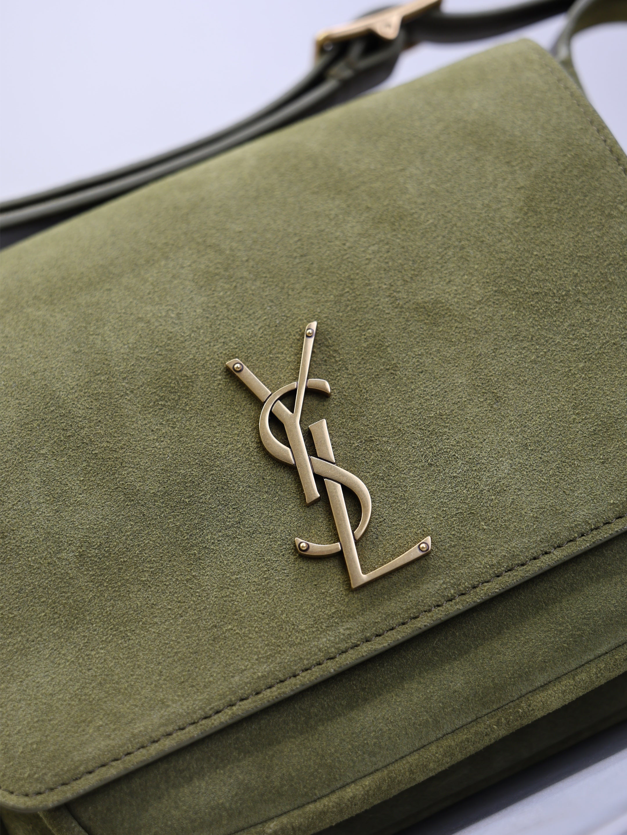 YSL 25S NIKI SATCHEL 22 IN BARLEY GREEN SUEDE GOLD HARDWARE