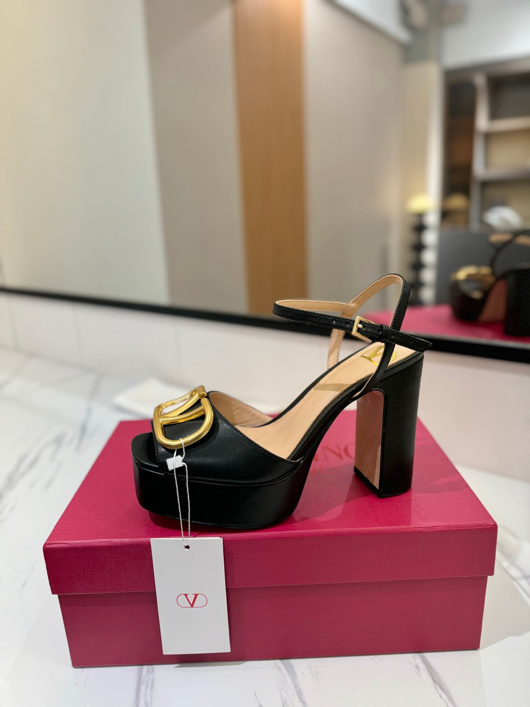 VLTN HIGH SANDAL 25S 115 MM IN BLACK LAMBSKIN WITH GOLD HARDWARE