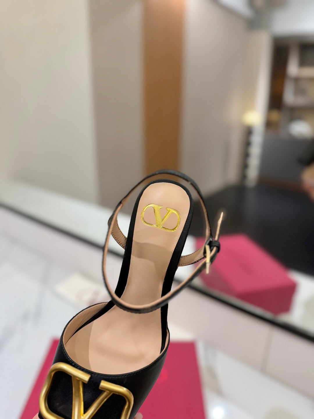 VLTN HIGH SANDAL 25S 115 MM IN BLACK LAMBSKIN WITH GOLD HARDWARE