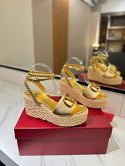 VLTN ESPADRILLE WEDGE SANDALS 25S 90 MM IN GOLD LAMBSKIN STYLE 1