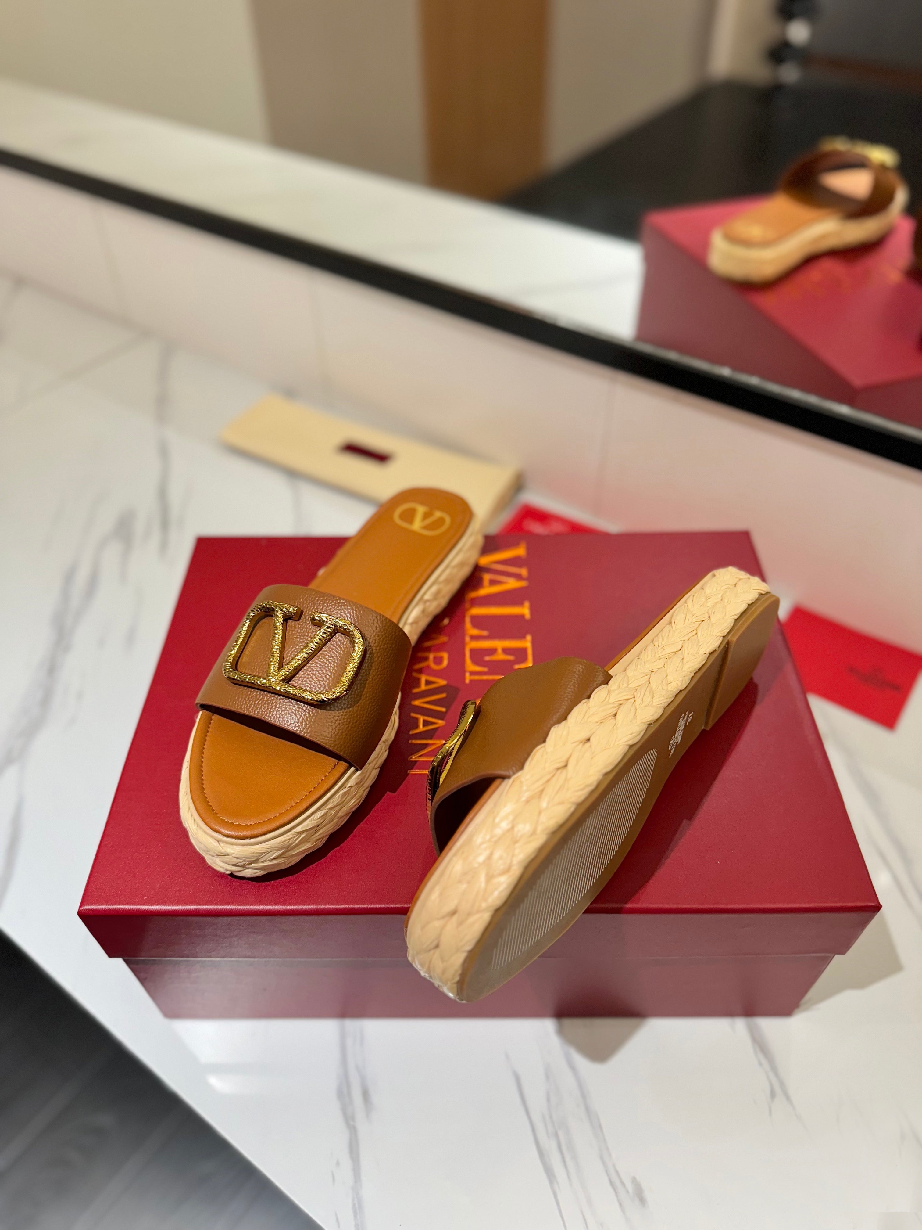 VLTN ESPADRILLE SLIDES 25S IN BROWN LAMBSKIN STYLE 2