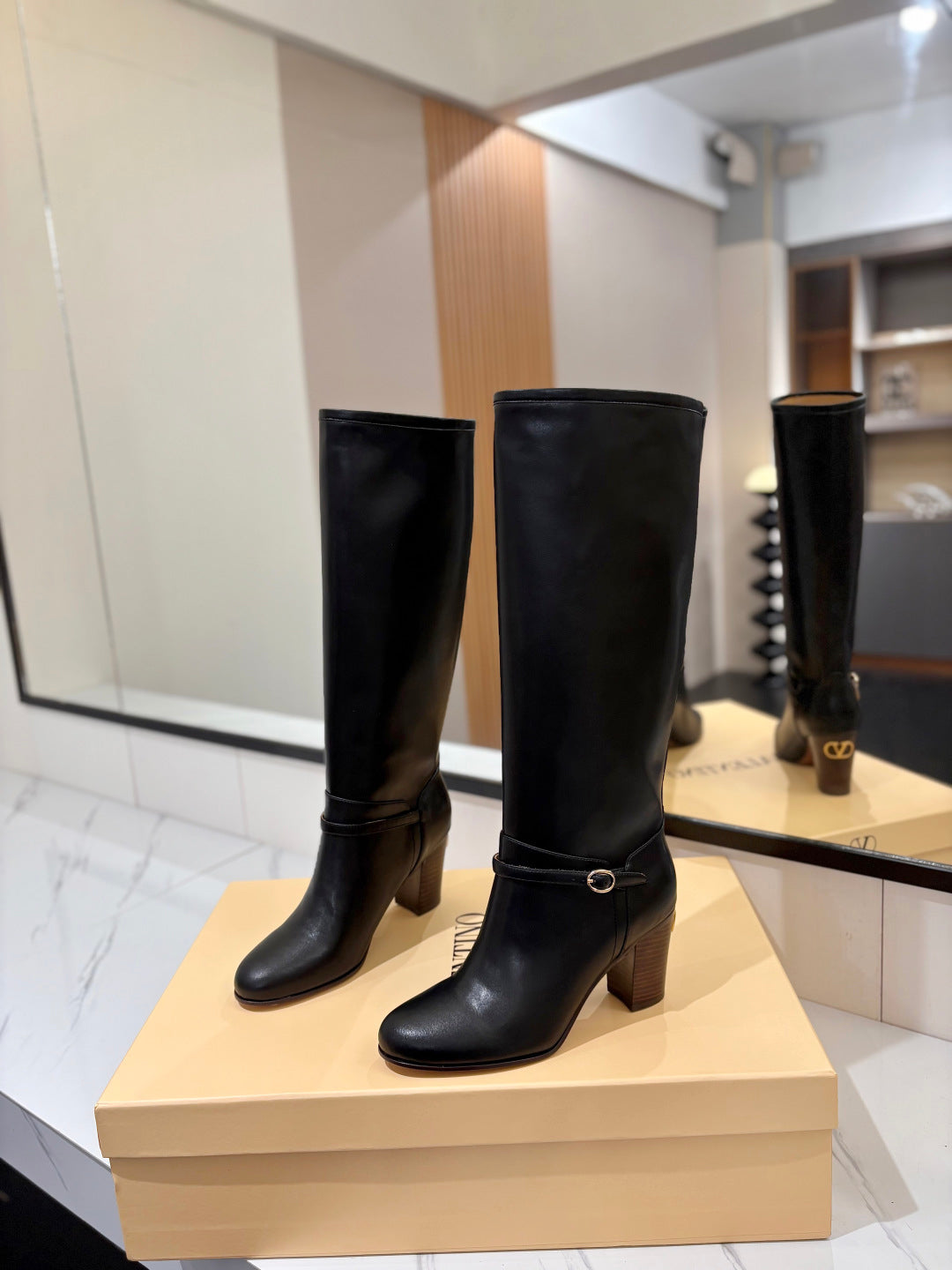 VALENTINO 25S GARAVANI PATTIE KNEE-HIGH BOOTS 80 MM IN BLACK CALFSKIN