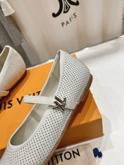 ROMY FLAT BALLERINA IN WHITE LAMBSKIN EMBELLISHED SILVER-TONED STUDS