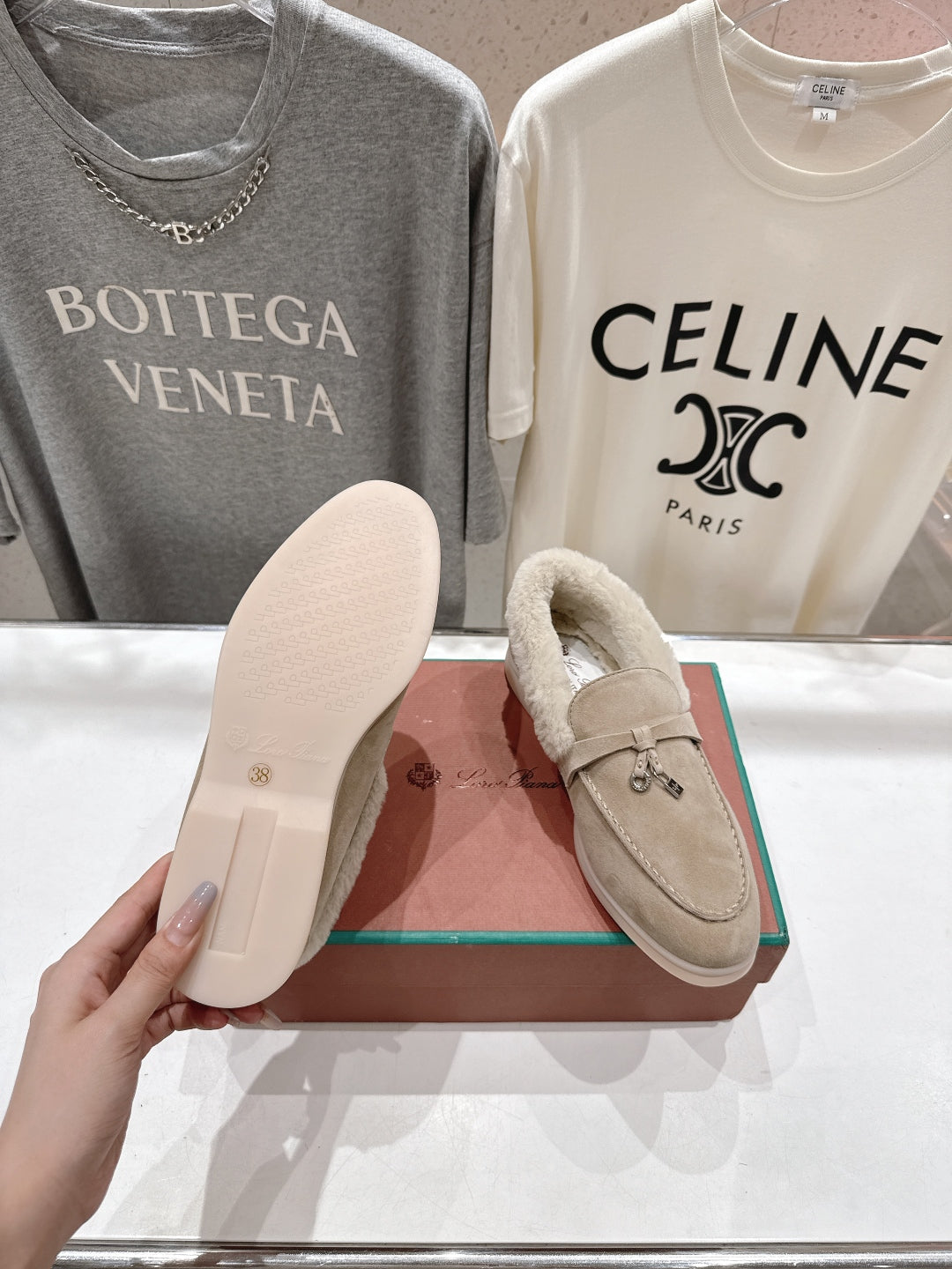 LP 25S SUMMER CHARMS WALK LOAFERS IN LIGHT TAUPE SUEDE AND FLEECE