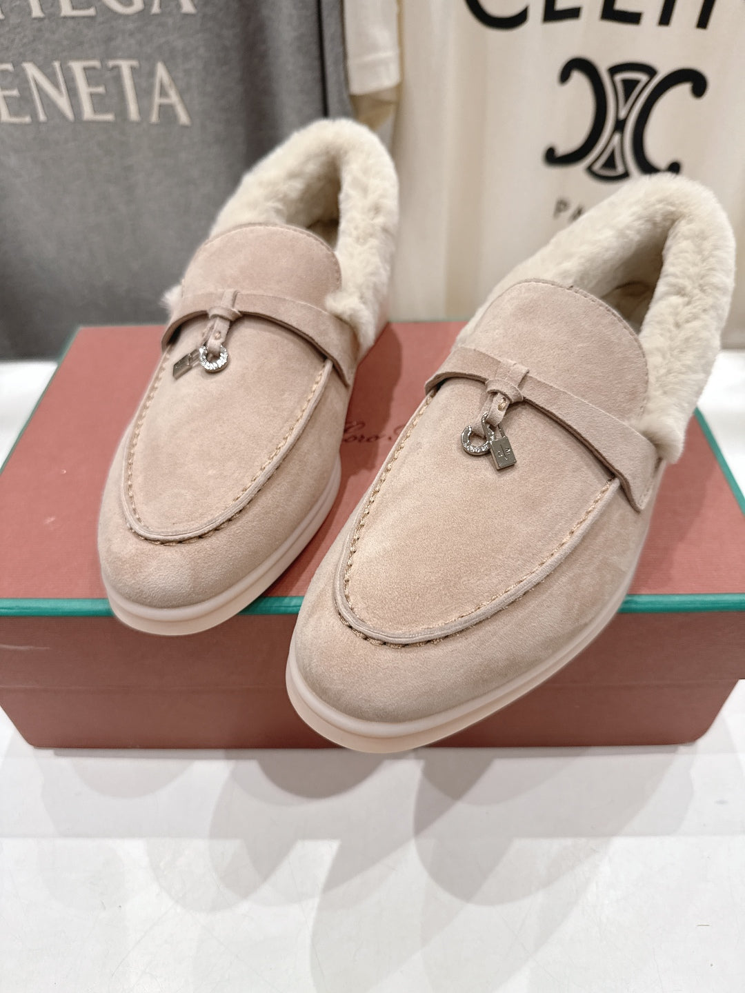 LP 25S SUMMER CHARMS WALK LOAFERS IN WARM TAUPE SUEDE AND FLEECE