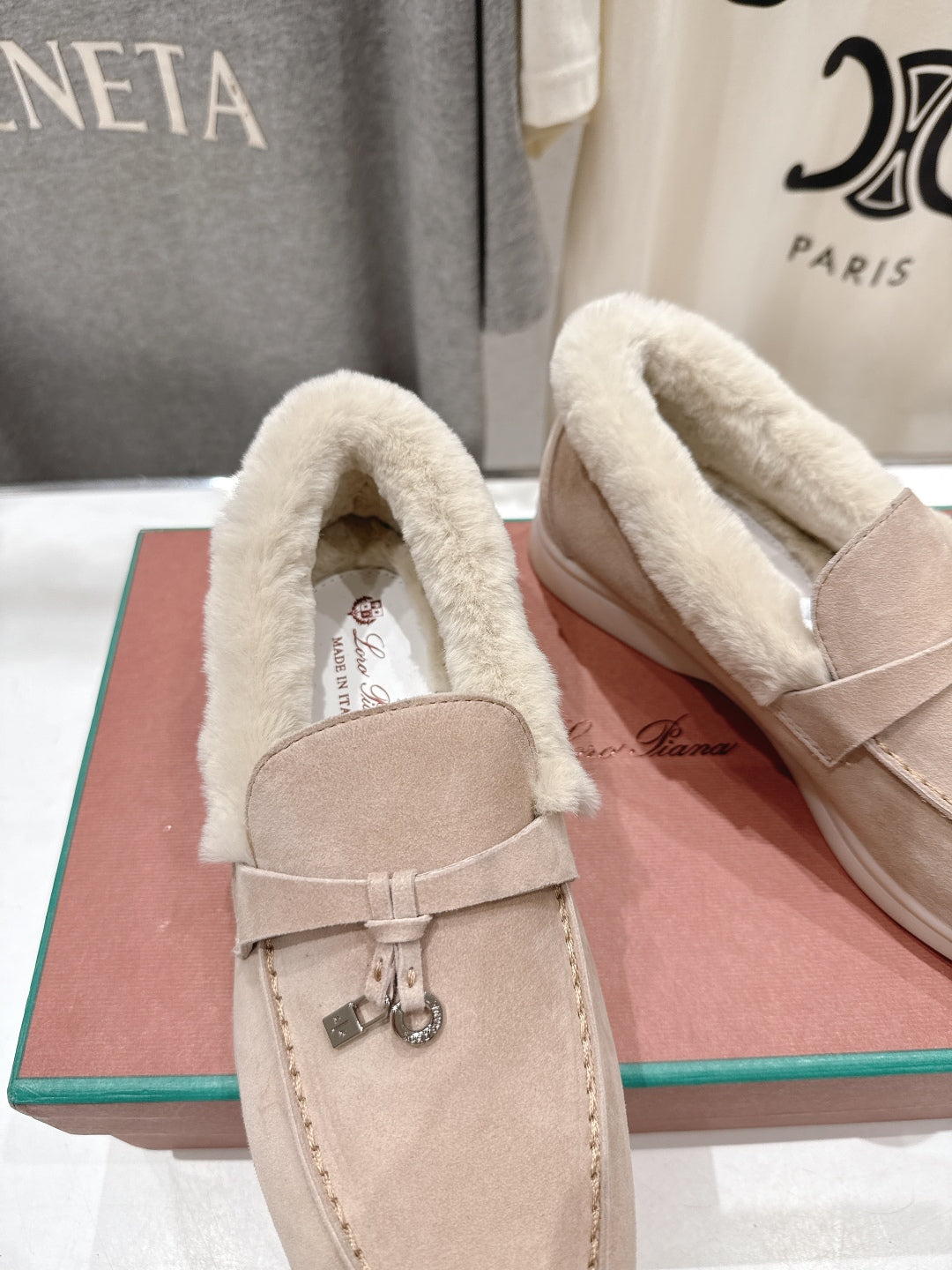 LP 25S SUMMER CHARMS WALK LOAFERS IN WARM TAUPE SUEDE AND FLEECE