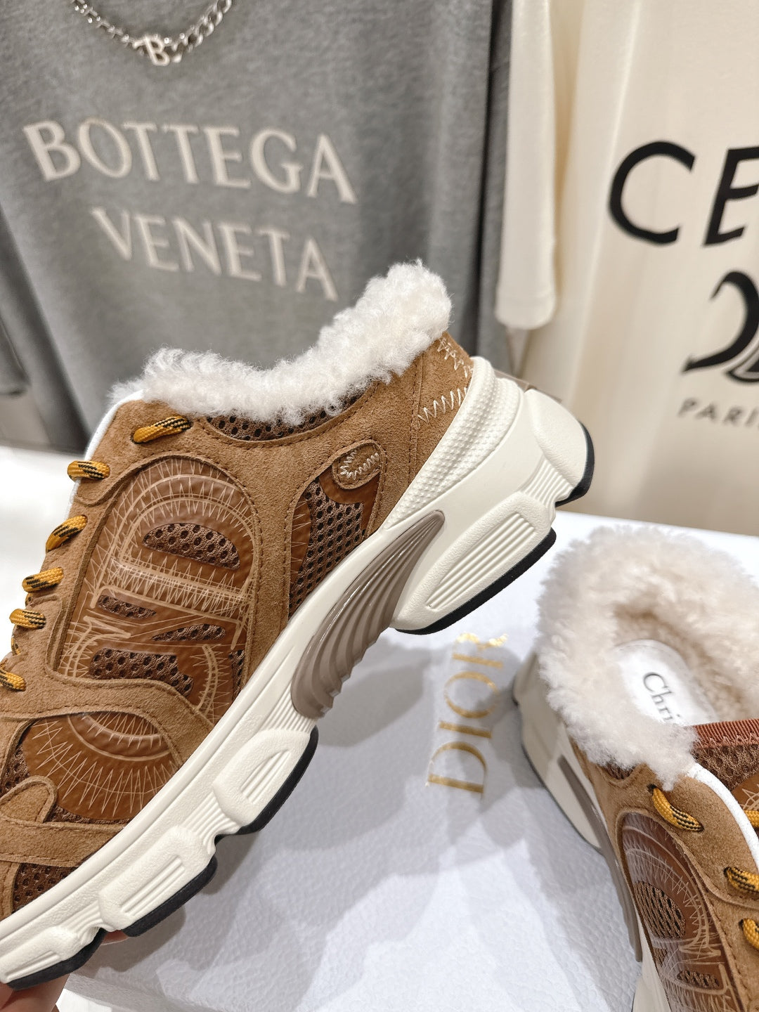 DIOR CHRONO SNEAKER 25S IN BROWN SUEDE AND MESH FABRIC